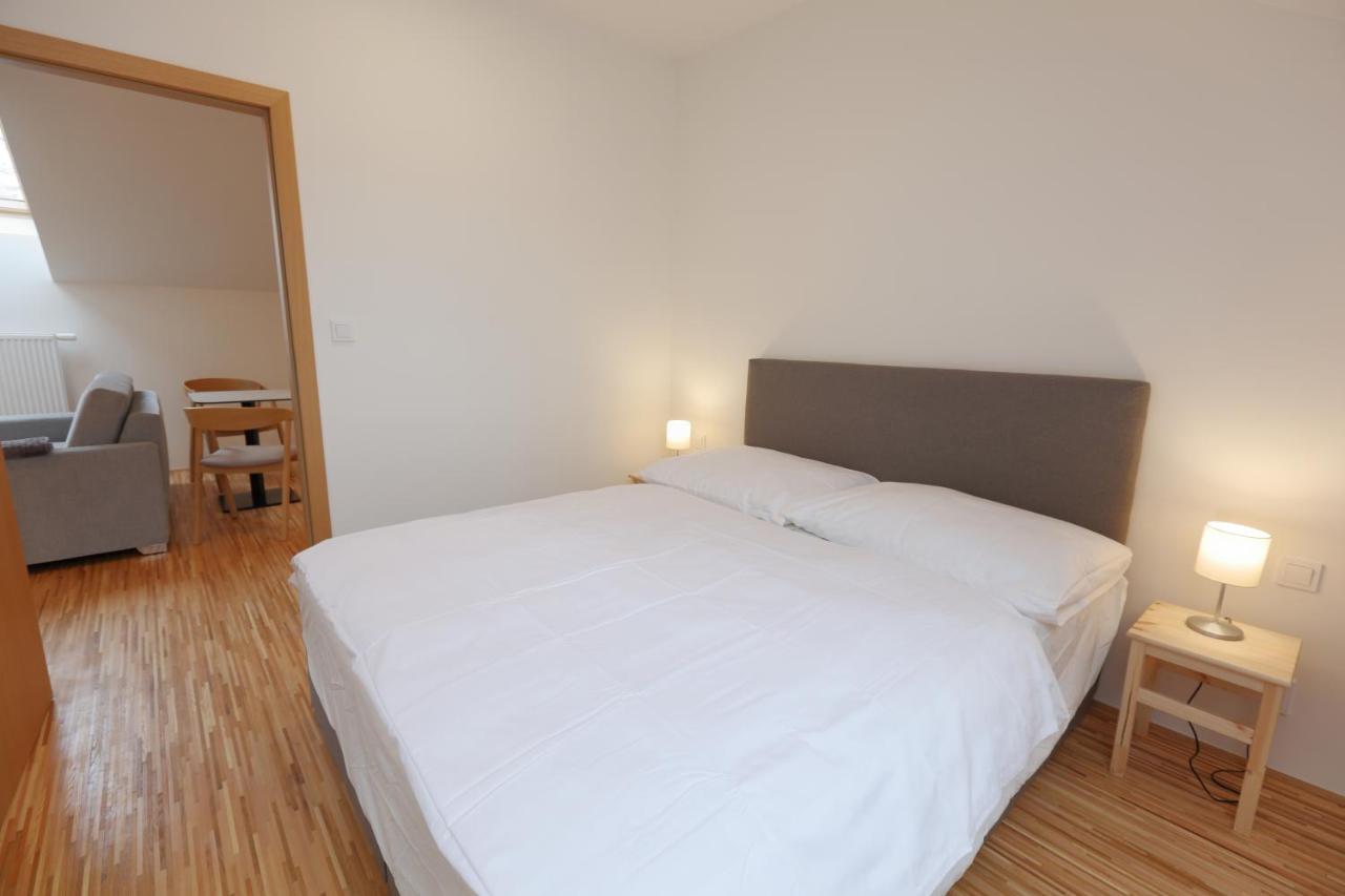 Apartmany U Kvetne Zahrady Kroměříž Buitenkant foto