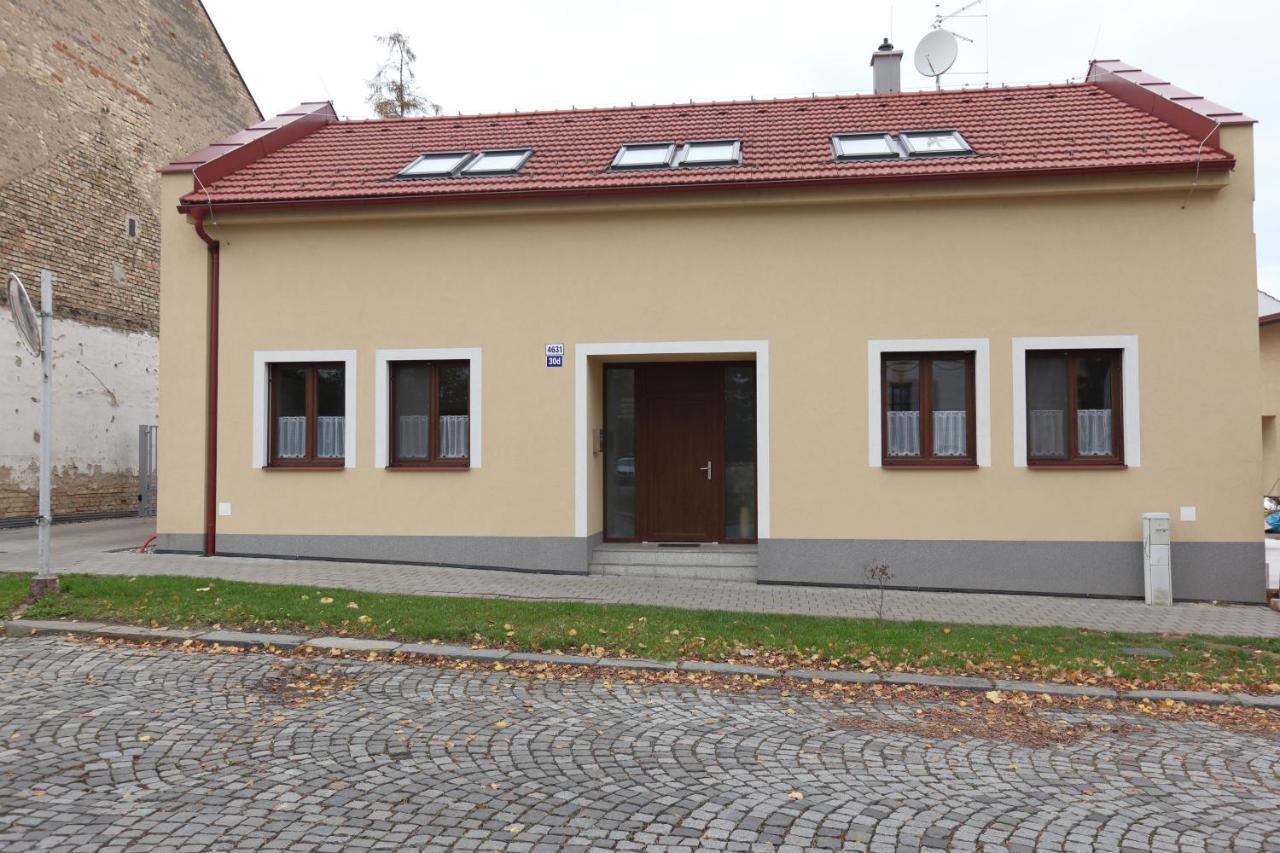 Apartmany U Kvetne Zahrady Kroměříž Buitenkant foto